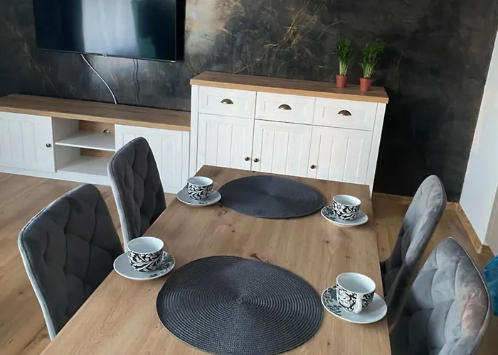 Apartament Ujescisko Appartement *